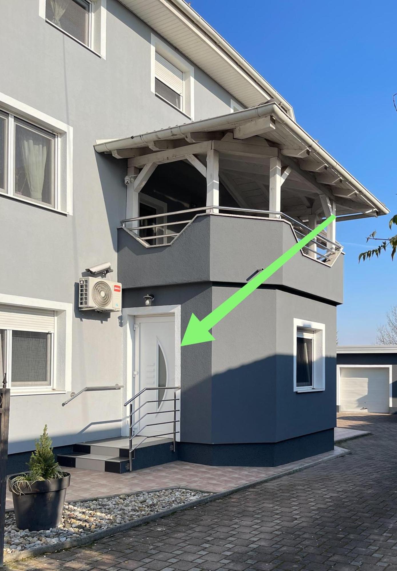 4 Stars Apartments Near Airport Велика-Горица Экстерьер фото